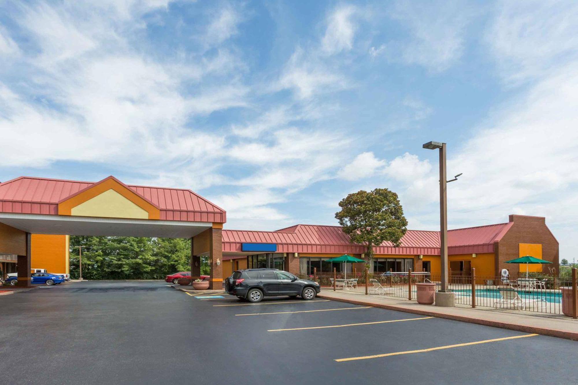 Extended Stay America Suites - Бристол Екстериор снимка